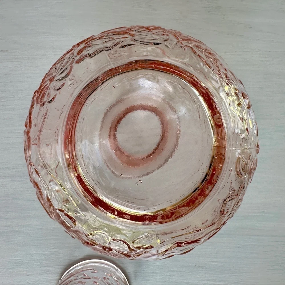 VINTAGE, 1930’S ANTIQUE, PRESSED GLASS WATER CARAFE WITH CUP LID.
